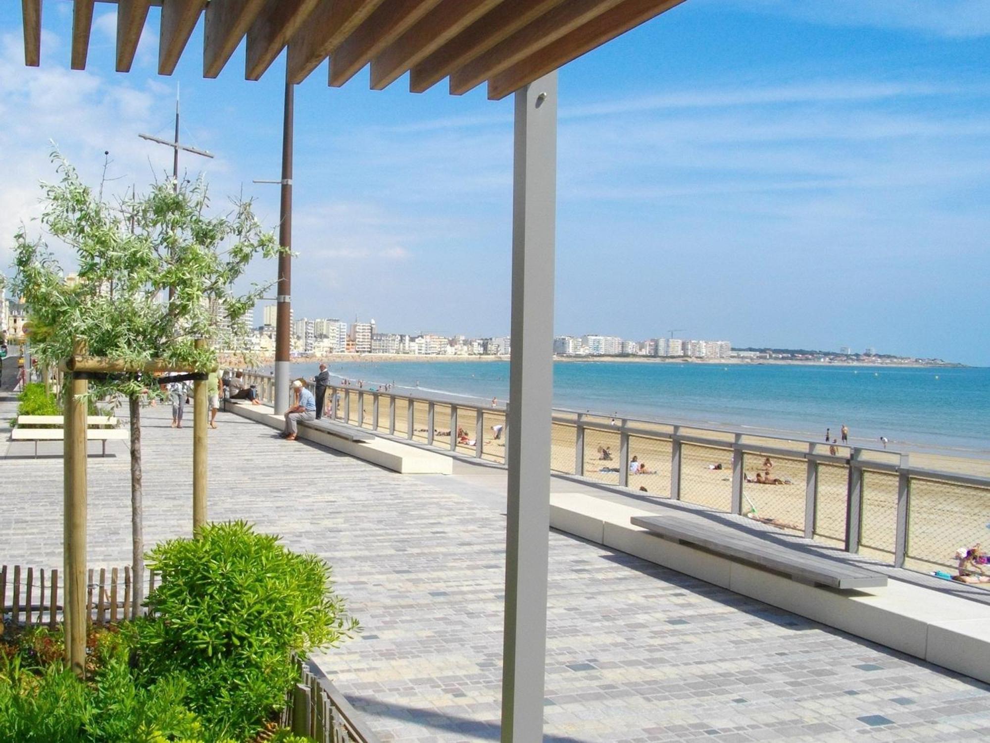 Studio Avec Balcon Face Mer, Parking Et Proche Centre, Aux Sables-D'Olonne - Fr-1-92-774 เลส์ซาบล์-โดล็อนน์ ภายนอก รูปภาพ